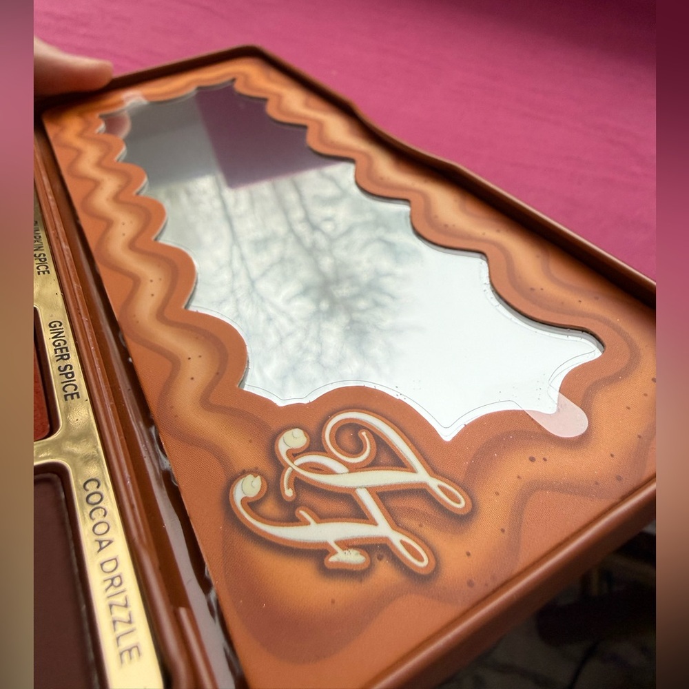 Limited Edition Scented: Too Faced Pumpkin Spice Eye Shadow Palette - Picture 8 of 13